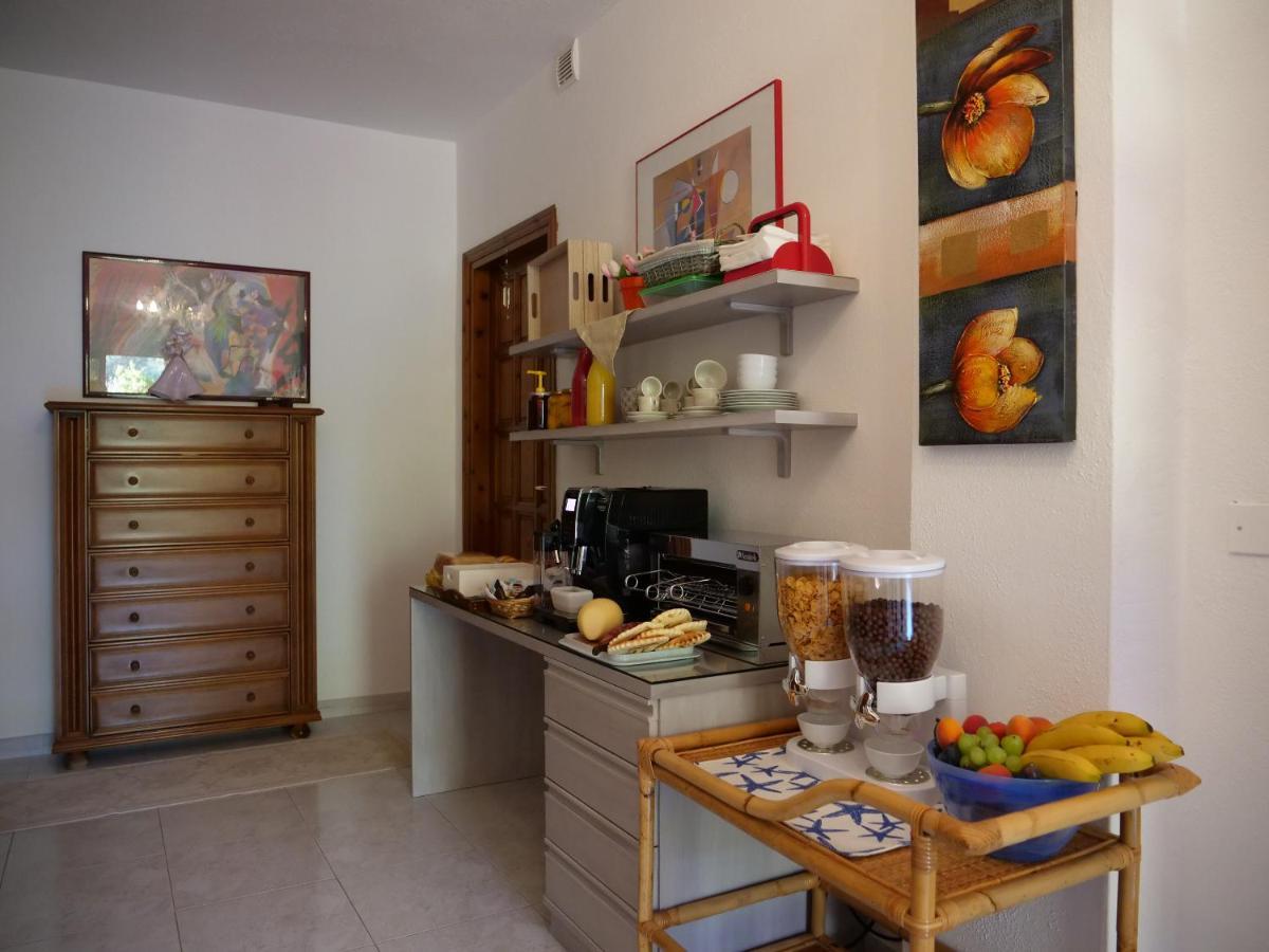 B&B La Quercia Budoni, Tanaunella Buitenkant foto