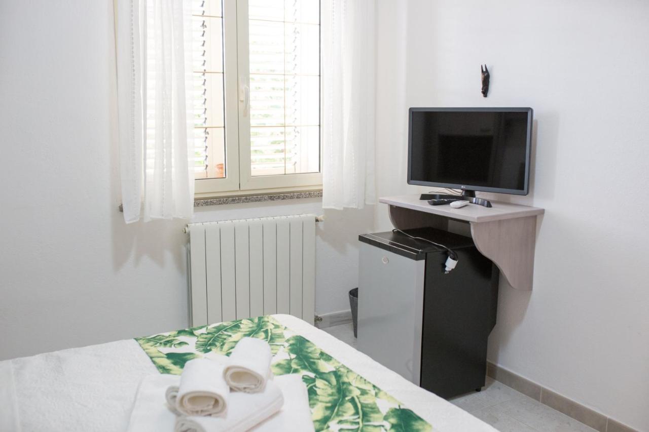 B&B La Quercia Budoni, Tanaunella Buitenkant foto